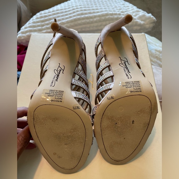 Like New! Imagine by Vince Camuto Blush Crystal Heels - Picture 3 of 9